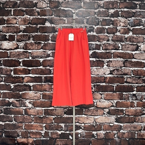 Cellabie Pants NWT Red Orange Wide Leg Cropped Pockets Size Large - Picture 2 of 12